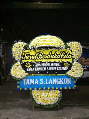 Papan Bunga Duka di Bukit Sangkal